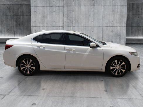 Used 2017 Acura TLX FWD image 6