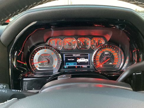 Used 2018 Chevrolet Silverado 1500 LTZ Z71 w/ LTZ Plus Package image 13