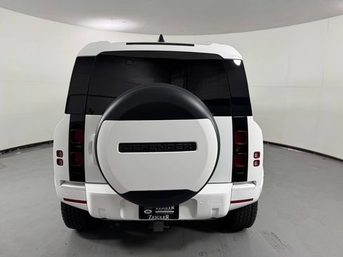 Used 2020 Land Rover Defender 110 S AWD/4WD image 8