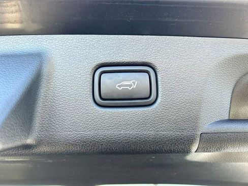 Used 2024 Hyundai Palisade Calligraphy image 21