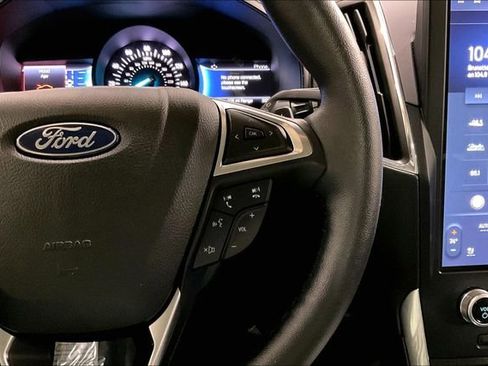 Used 2023 Ford Edge Titanium w/ Class II Trailer Tow Package image 19