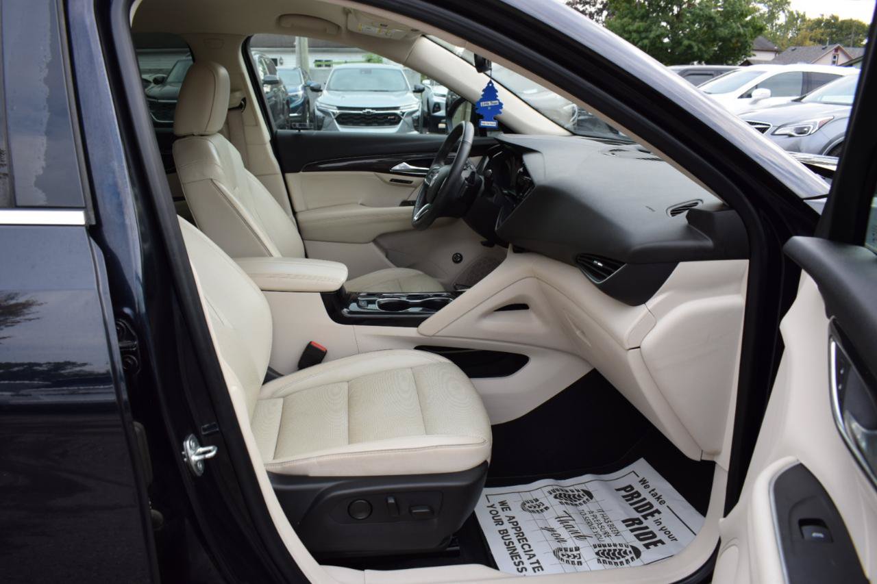 Used 2021 Buick Envision Essence w/ Technology Package I FWD image 39
