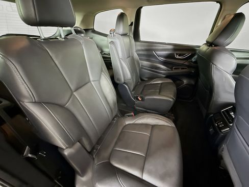 Used 2023 Subaru Ascent Limited image 35