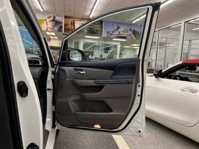 Used 2014 Honda Odyssey Touring image 35