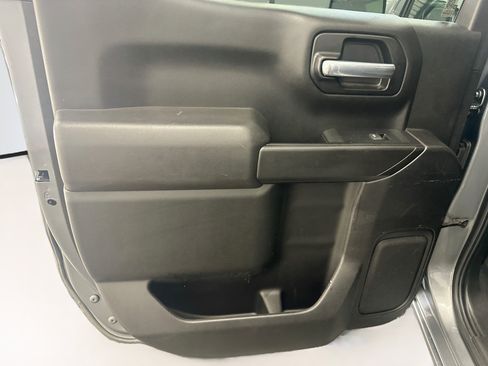 Used 2022 Chevrolet Silverado 1500 LT AWD/4WD image 27