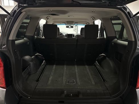 Used 2012 Nissan Xterra PRO-4X AWD/4WD image 18