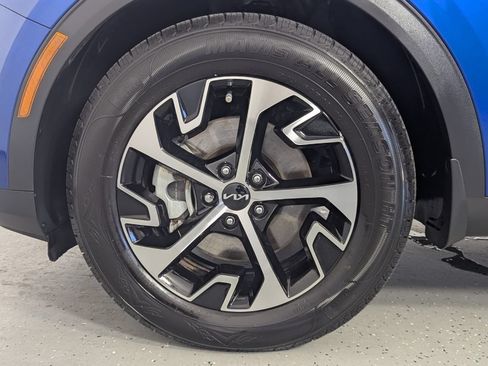 Used 2023 Kia Sportage EX FWD image 8