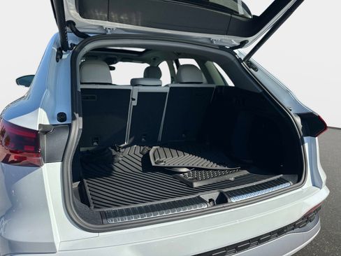 New 2025 Audi Q5 Premium image 10