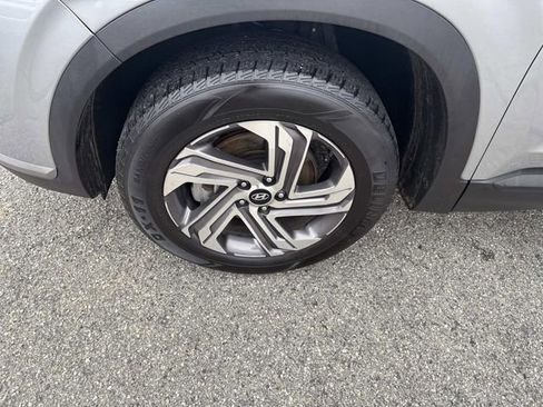 Used 2023 Hyundai Santa Fe SEL image 15