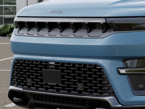 New 2026 Jeep Grand Wagoneer Limited AWD/4WD image 13
