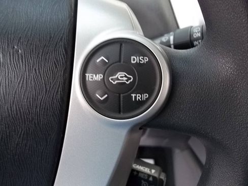 Used 2014 Toyota Prius V Three FWD image 16