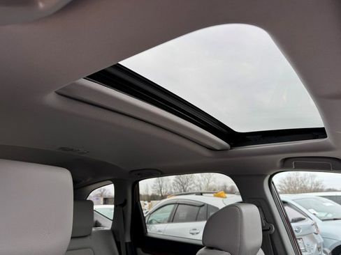 Certified 2017 Honda CR-V EX-L image 9