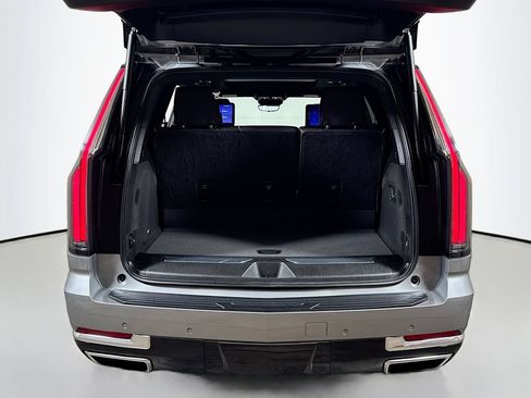 Certified 2025 Cadillac Escalade Premium Luxury AWD/4WD image 27