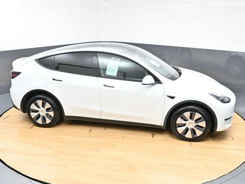 Used 2023 Tesla Model Y Long Range AWD/4WD image 51