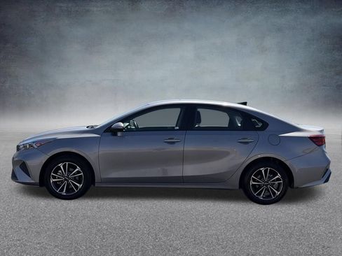 Used 2024 Kia Forte LXS FWD image 7