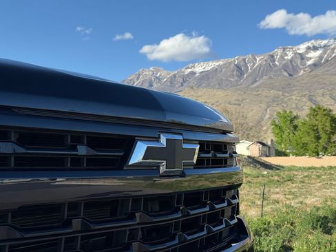 Used 2023 Chevrolet Silverado 1500 RST AWD/4WD image 19