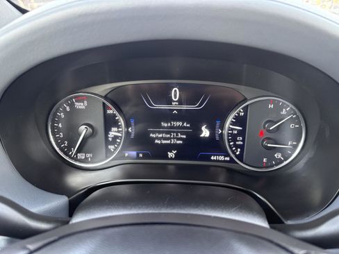 Used 2024 Buick Enclave Premium image 12