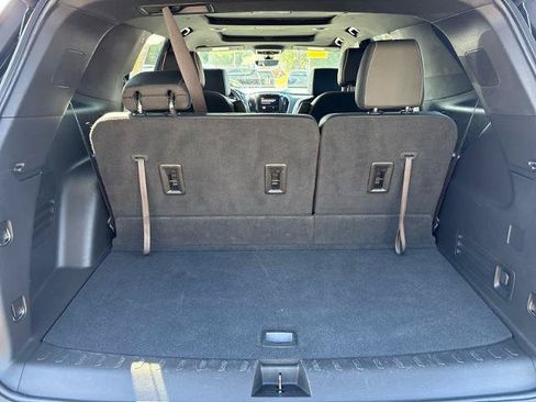 Used 2023 Chevrolet Traverse Premier AWD/4WD image 7