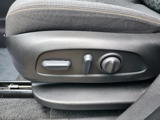 Certified 2024 Chevrolet Equinox LT w/ LPO, Floor Liner Package FWD image 22