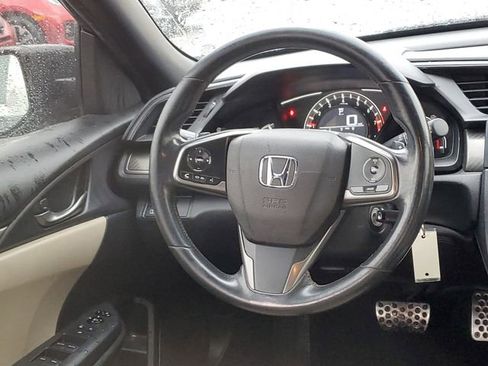 Used 2017 Honda Civic Sport image 11