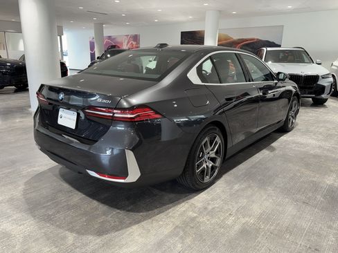 New 2026 BMW 530i w/ Premium Package image 7