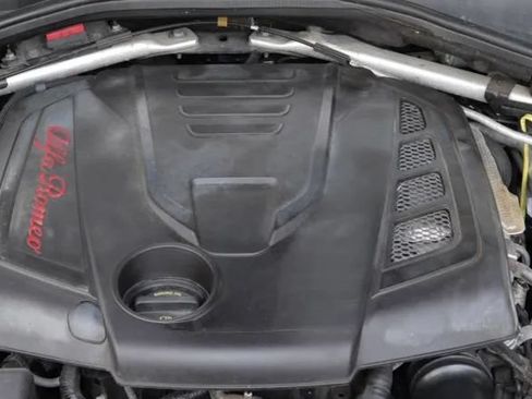 Used 2017 Alfa Romeo Giulia RWD image 13