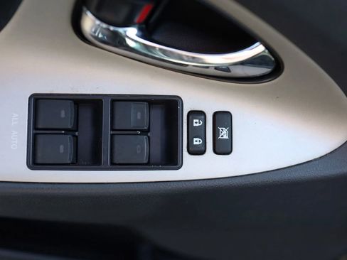 Used 2011 Toyota Camry SE w/ SE Extra-Value Pkg #1 image 11