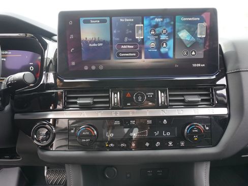 Used 2026 Nissan Pathfinder SL w/ SL Premium Package image 21