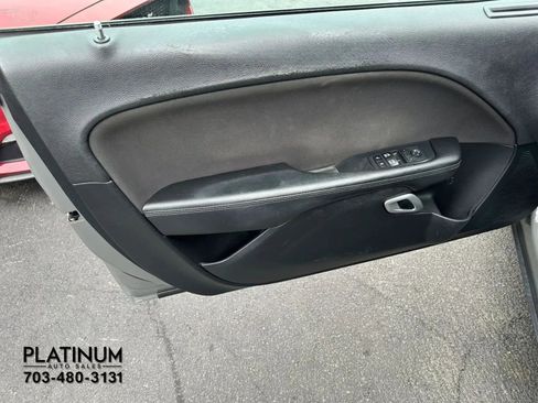 Used 2017 Dodge Challenger SXT RWD image 16
