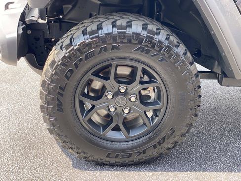 Used 2026 Jeep Wrangler Unlimited Sport AWD/4WD image 11