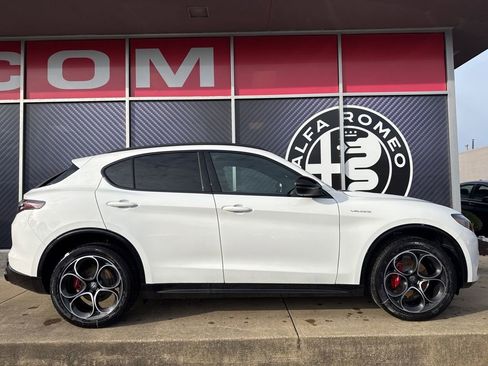 New 2025 Alfa Romeo Stelvio Sprint w/ Veloce Package image 2