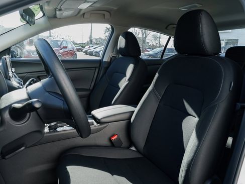 New 2025 Nissan Sentra S image 18