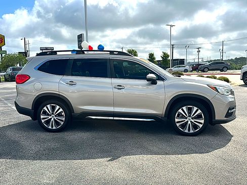 Used 2020 Subaru Ascent Limited w/ Technology Package AWD/4WD image 9