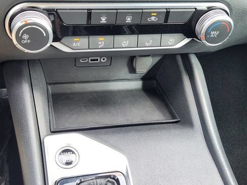 Used 2022 Nissan Altima 2.5 SV FWD image 19