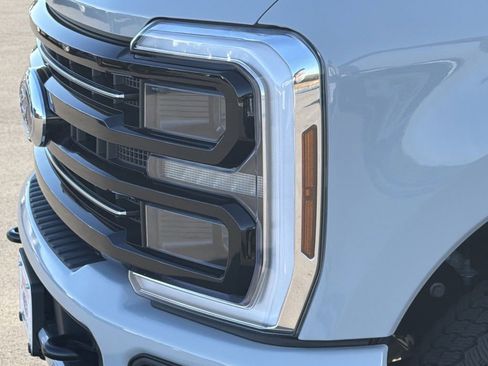 New 2026 Ford F250 Platinum AWD/4WD image 8
