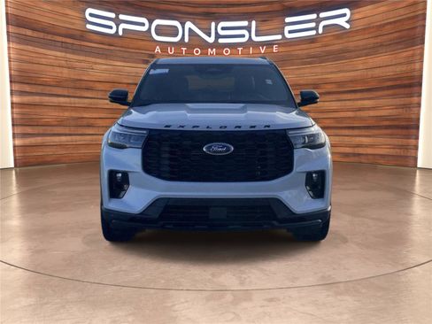 New 2026 Ford Explorer ST-Line AWD/4WD image 9