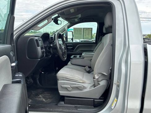 Used 2016 GMC Sierra 2500 4x4 Regular Cab w/ Sierra Convenience Package image 10