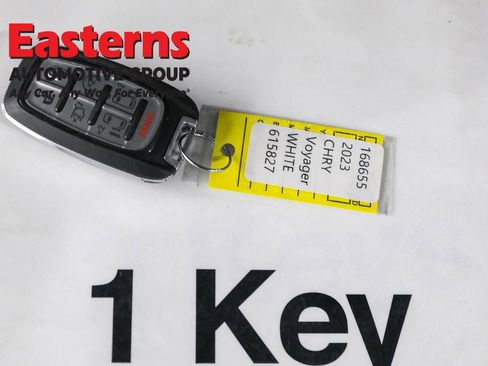 Used 2023 Chrysler Voyager LX image 24
