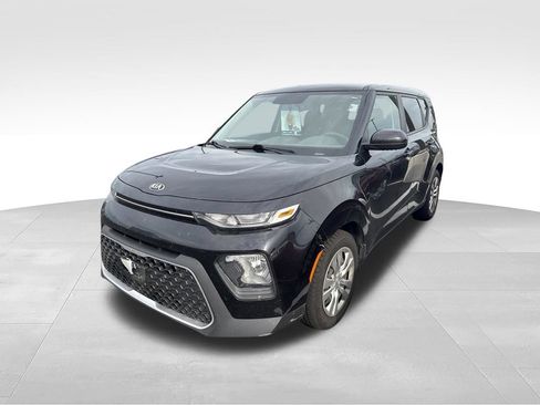 Used 2020 Kia Soul LX FWD image 4