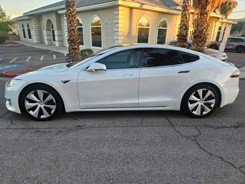 Used 2020 Tesla Model S AWD image 3
