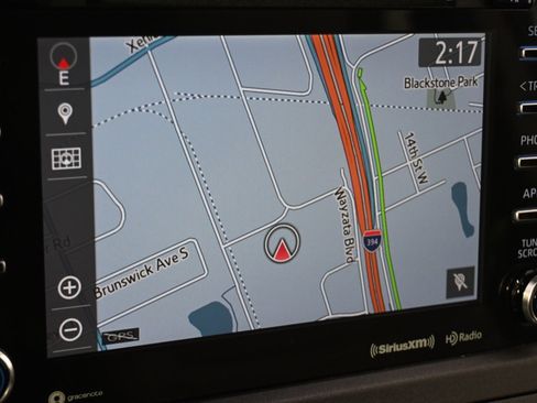 Used 2019 Toyota Sienna XLE image 28