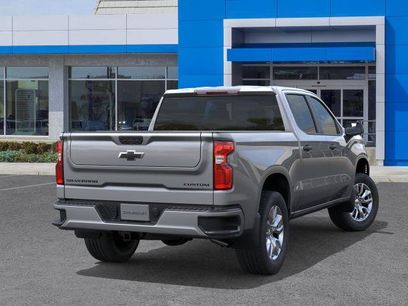 New 2026 Chevrolet Silverado 1500 Custom w/ LPO, Dark Essentials Package
