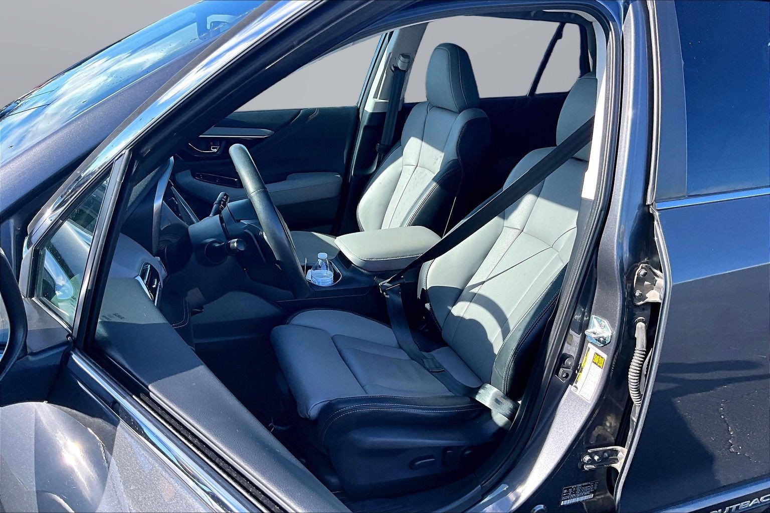 Used 2025 Subaru Outback Limited AWD/4WD image 16