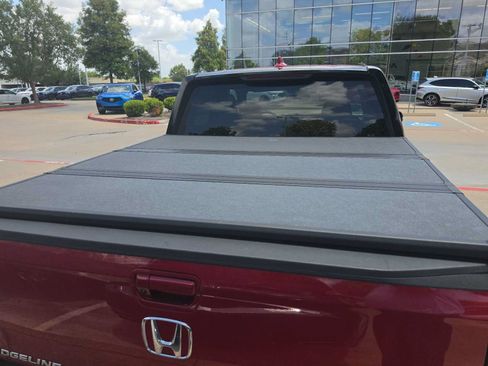 Used 2023 Honda Ridgeline Sport image 5