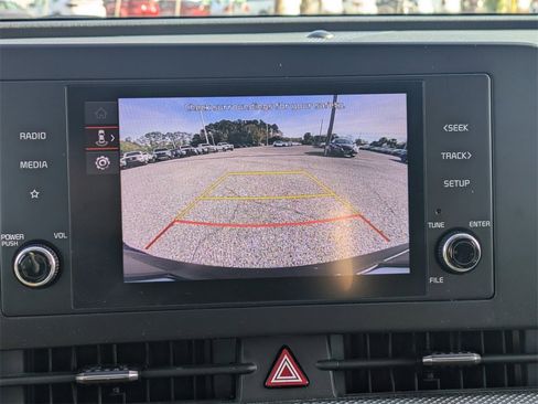 Used 2024 Kia Sportage LX image 20
