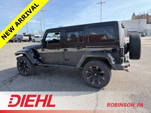 Used 2013 Jeep Wrangler Unlimited Rubicon image 8