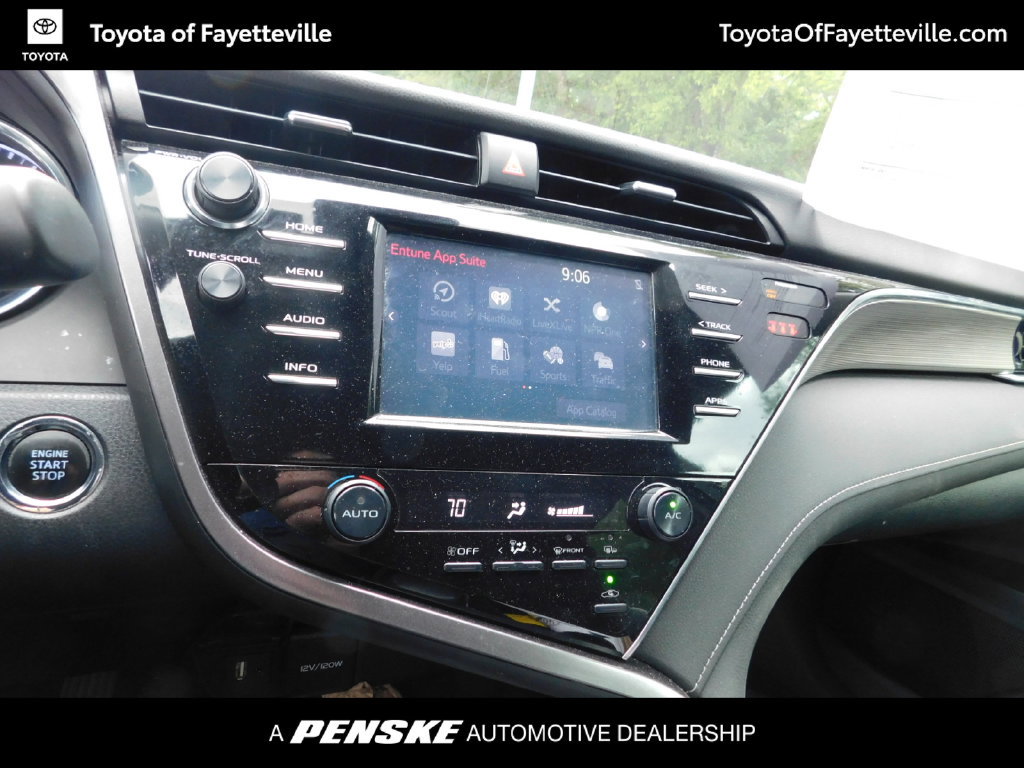 Used 2018 Toyota Camry SE w/ Convenience Package FWD image 5