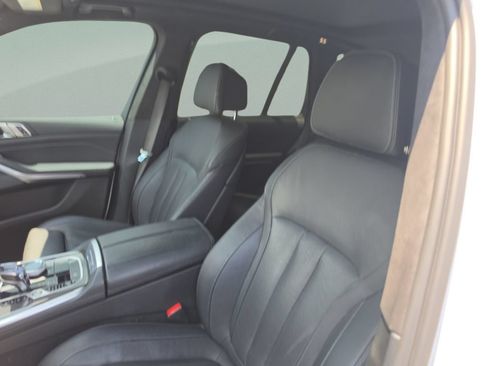 Used 2022 BMW X5 M50i w/ Executive Package AWD/4WD image 21