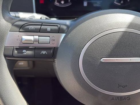 Used 2025 Hyundai Sonata SEL FWD image 9