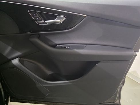 Used 2025 Audi Q7 2.0T Premium AWD/4WD image 31